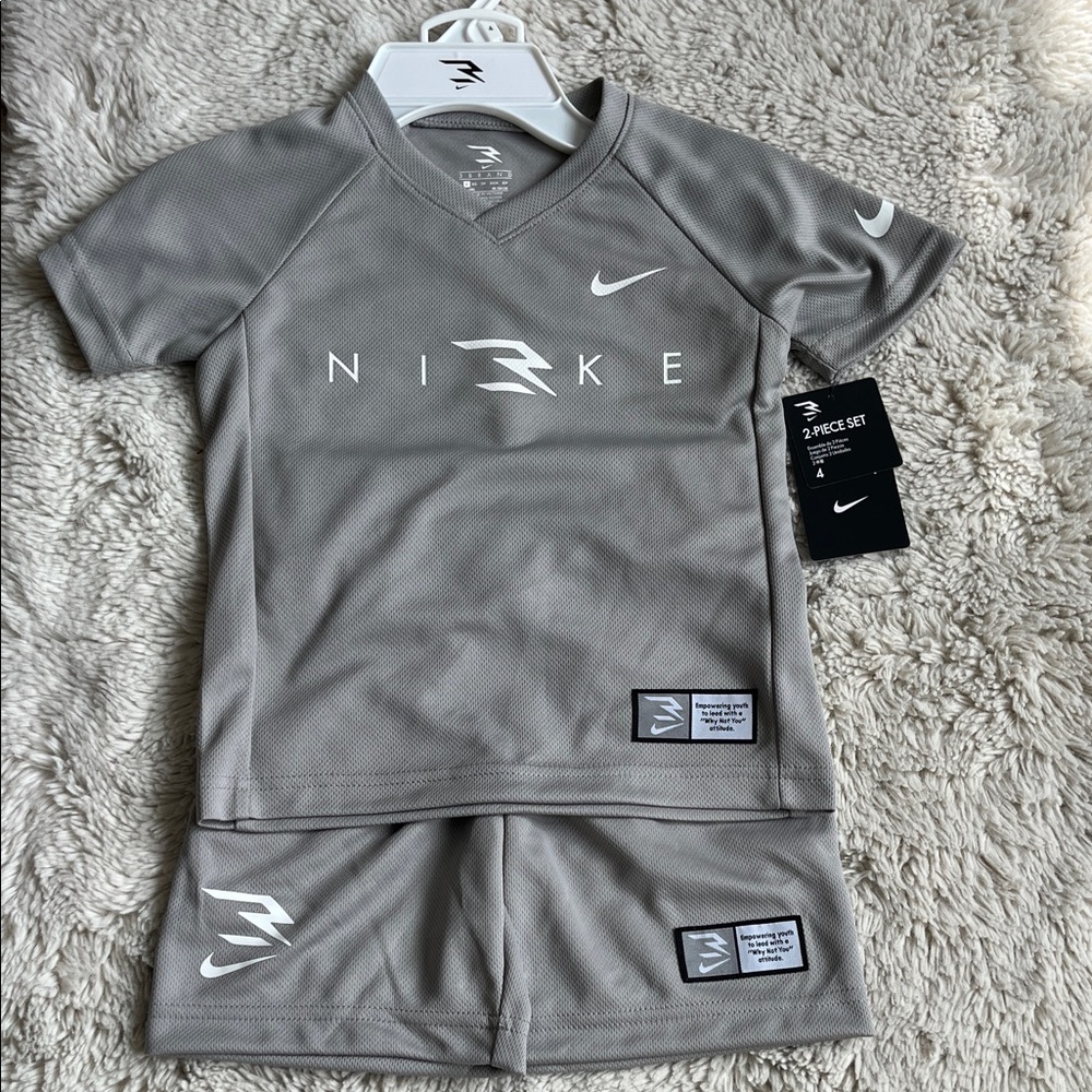 Nike Kids Silver Matching Set